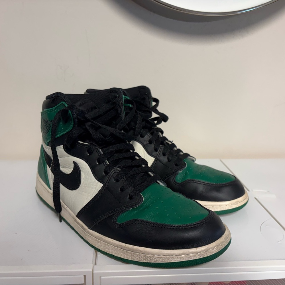 Jordan 1 Pine Green Size 11